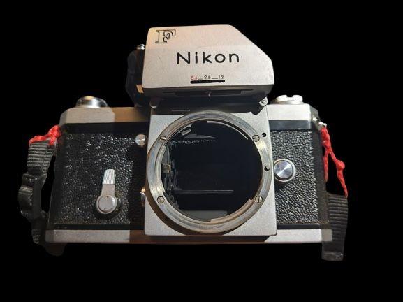 Nikon F, Nikkor 50/1,4, FTn merací hranol - Elektro