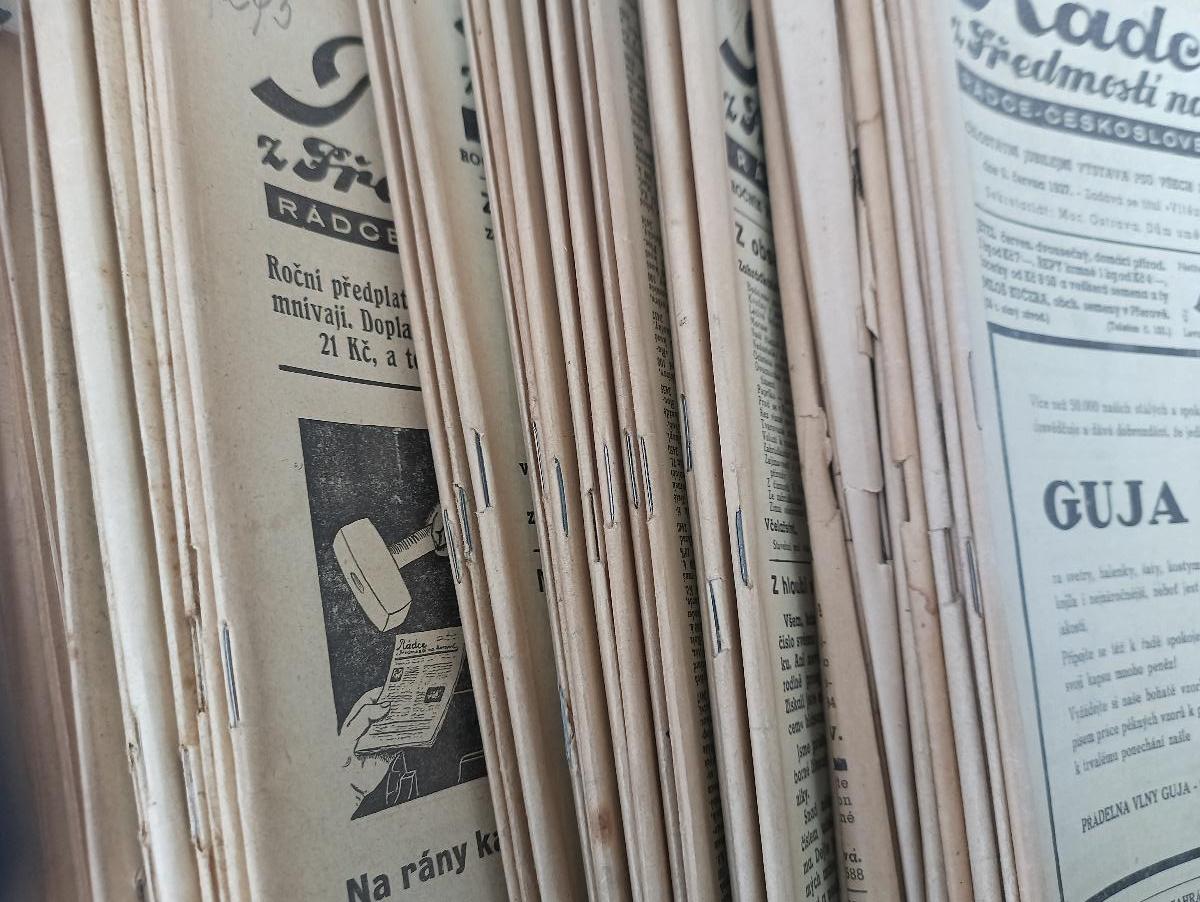 Radca z Predmostí 1936-1941 Väčšie hromada časopisov - váha 4 kg - Knihy