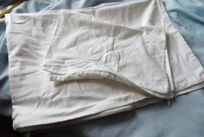 biele obliečky do detskej postieľky