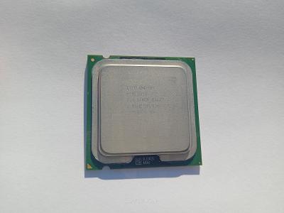 Intel Pentium D 820, SL8CP, socket 775 / FUNKČNÍ