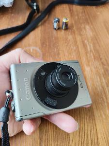 Kompaktný fotoaparát Canon ELPH