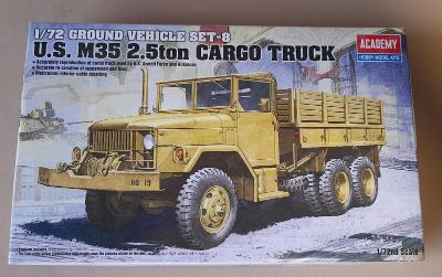 plastikový model U.S. M35 2,5 ton Cargo Truck 1:72