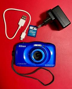 Vodotesný fotoaparát Nikon Coolpix S33 + karta 2GB + origo adaptér TOP