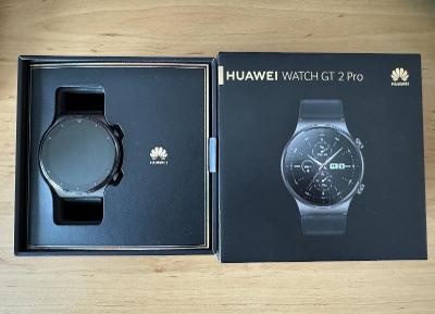 Huawei Watch GT 2 Pro + 5 náhradních řemínků