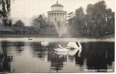 Warszawa, park s labuťami, 1958, do Strakoníc, Poľsko