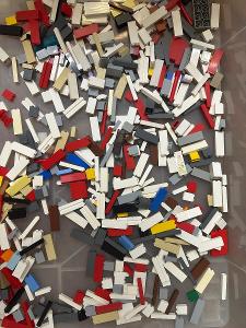 Lego mix vysokých dielikov 1.1Kg