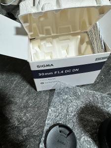 Sigma 30mm F1.4 DC DN pre Sony