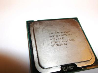 Intel Core2Duo E8400, 3.00GHz / 1333MHz, sc.775