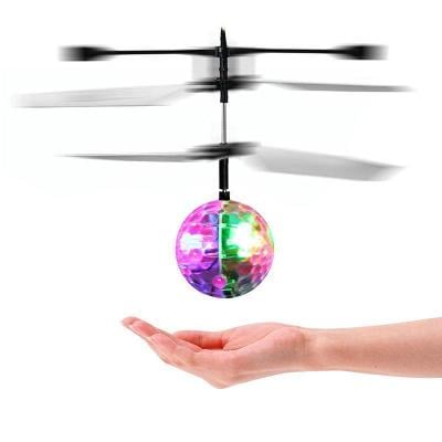 Létající RC Disco koule vrtulník