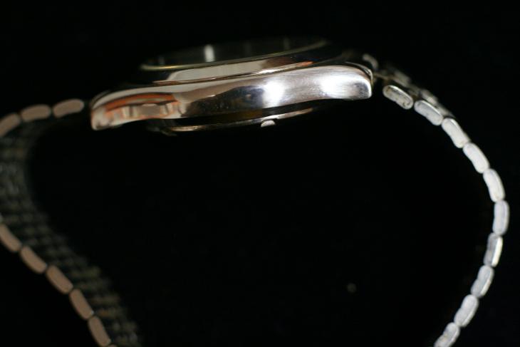 Pánské hodinky MPM, Quartz, celonerezové pouzdro 
