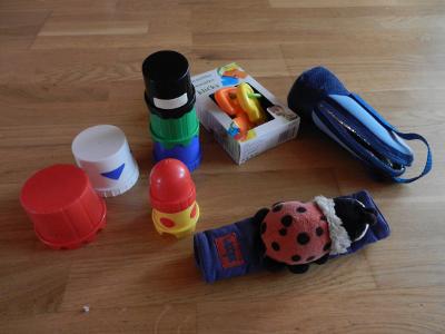 Interaktivní hračky pro děti + termoobal na pití