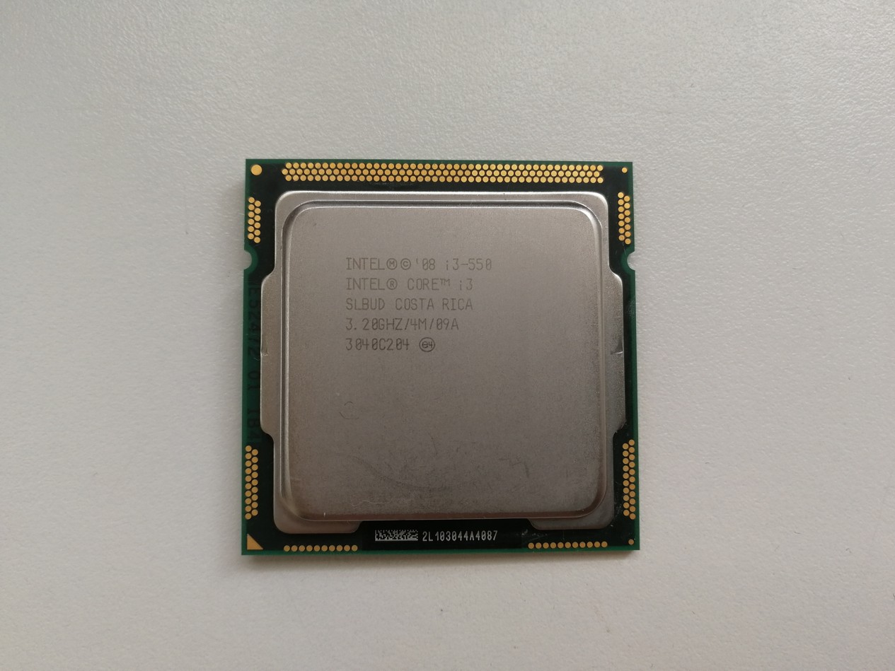 Intel® Core™ i3-550 Procesor 4M Cache, SLBUD, 3.20 GHz LGA1156 - Počítače a hry