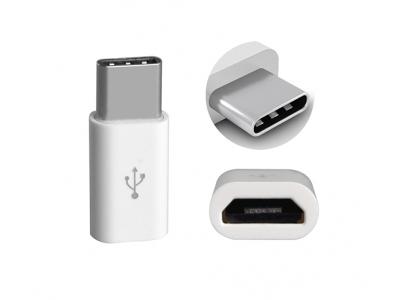Biely adaptér redukcia prechodka microUSB na USB C