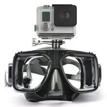 Potápěčská maska s úchytem na akční kameru
