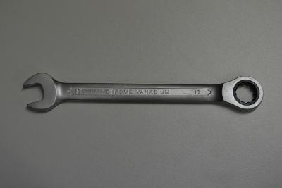 Plochý ráčnový klíč 17mm, ráčna - chrom vanad