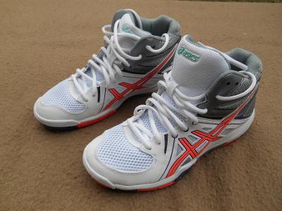 Nové dámské sportovní boty zn.: Asics Gel Task MT vel. 40