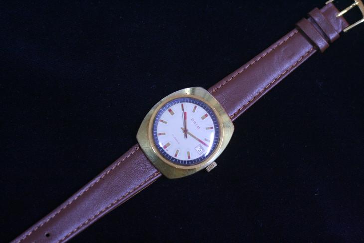 pánské hodinky PRIM 68, bílý číselník, zlacené - Starožitnosti