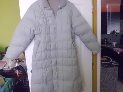 Pěkný málo použitý šedý prošívaný kabát na zip  L-XL