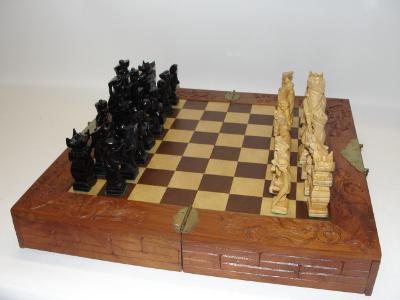 Dřevěné vyřezávané šachy, Čína