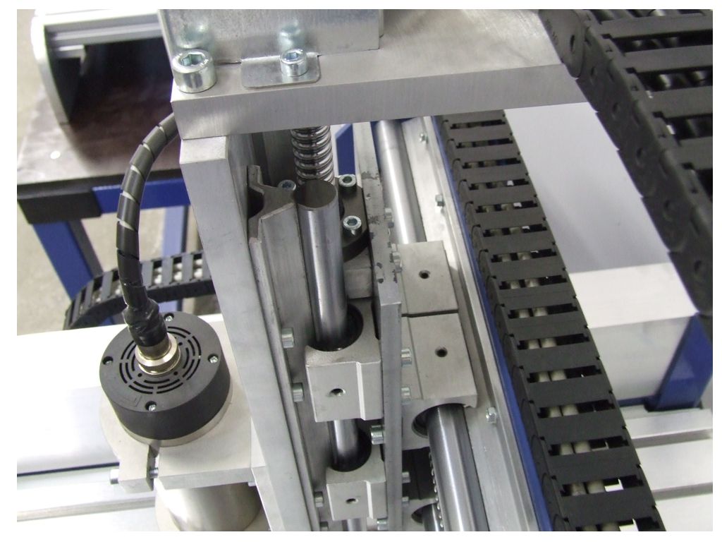 CNC frézka KOMPAS H400Basic-710W-300x400x120 - Podnikání a průmysl