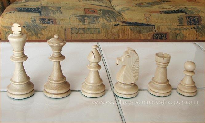 Turnajové dřevěné šachové figury Staunton 6 (výška krále 93 mm) - undefined
