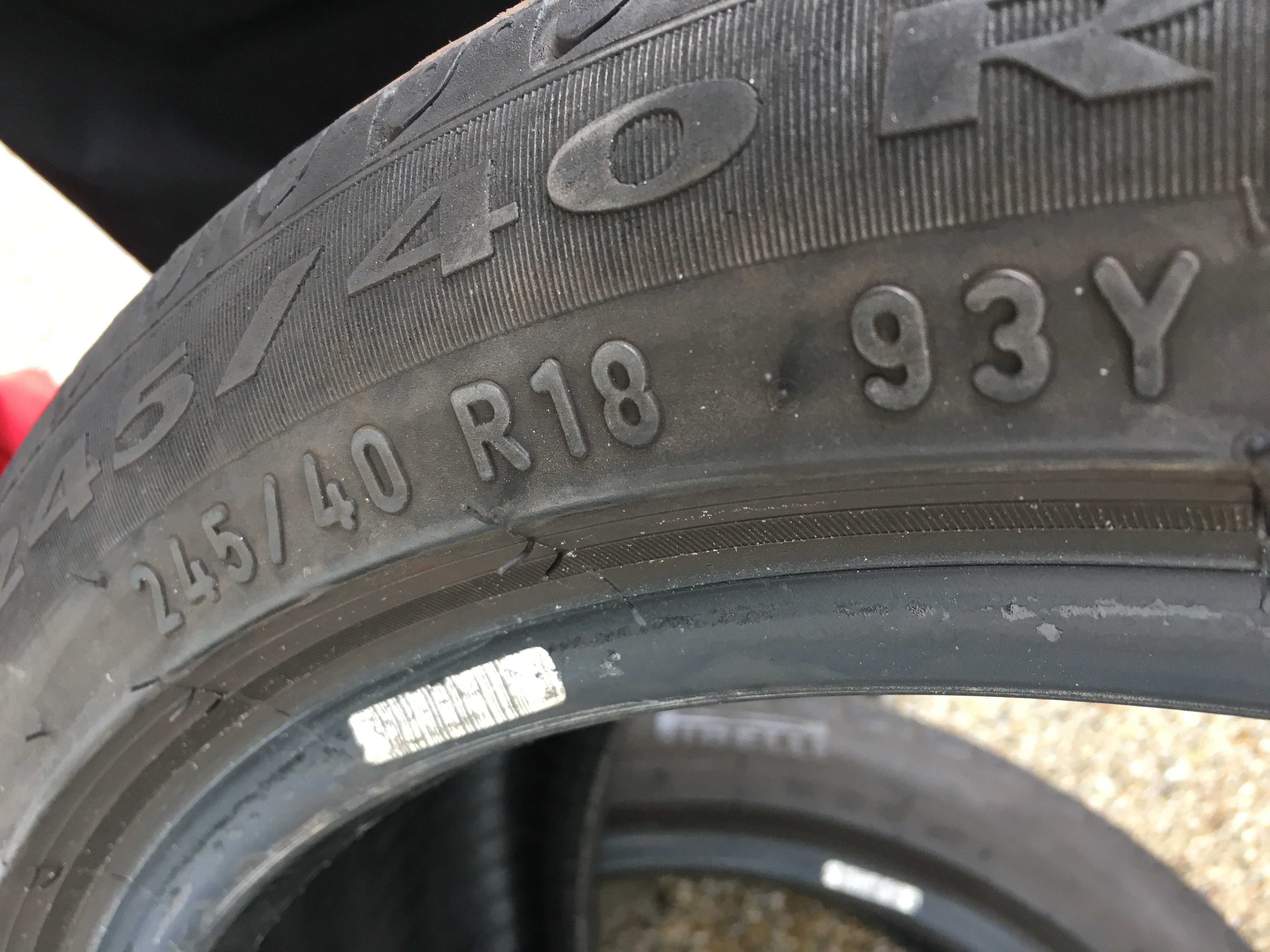 Pirelli Cinturato P7 245/40 R18 93Y 2ks letní pneumatiky  - Pneumatiky
