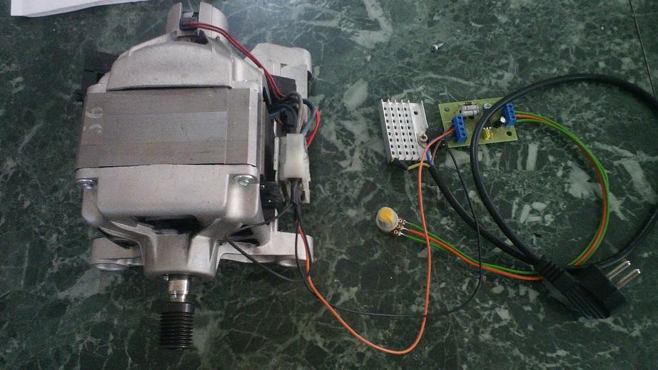 Elektromotor 0 - 230V s regulátorem otáček - Průmysl
