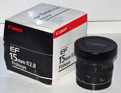 Objektiv Canon EF 15mm, f/2,8 Fish-Eye (rybí oko)