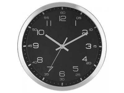 Kruhové nástěnné hodiny s černým ciferníkem