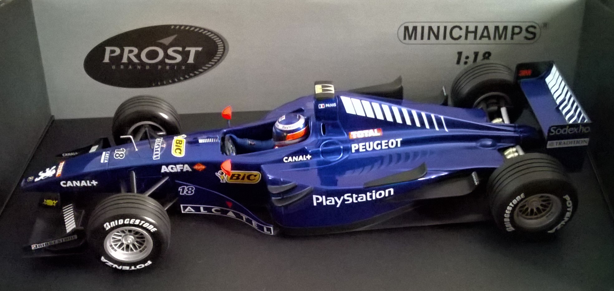 F1 Prost Peugeot AP02 O.Panis 1999 Minichamps 1:18 | Aukro