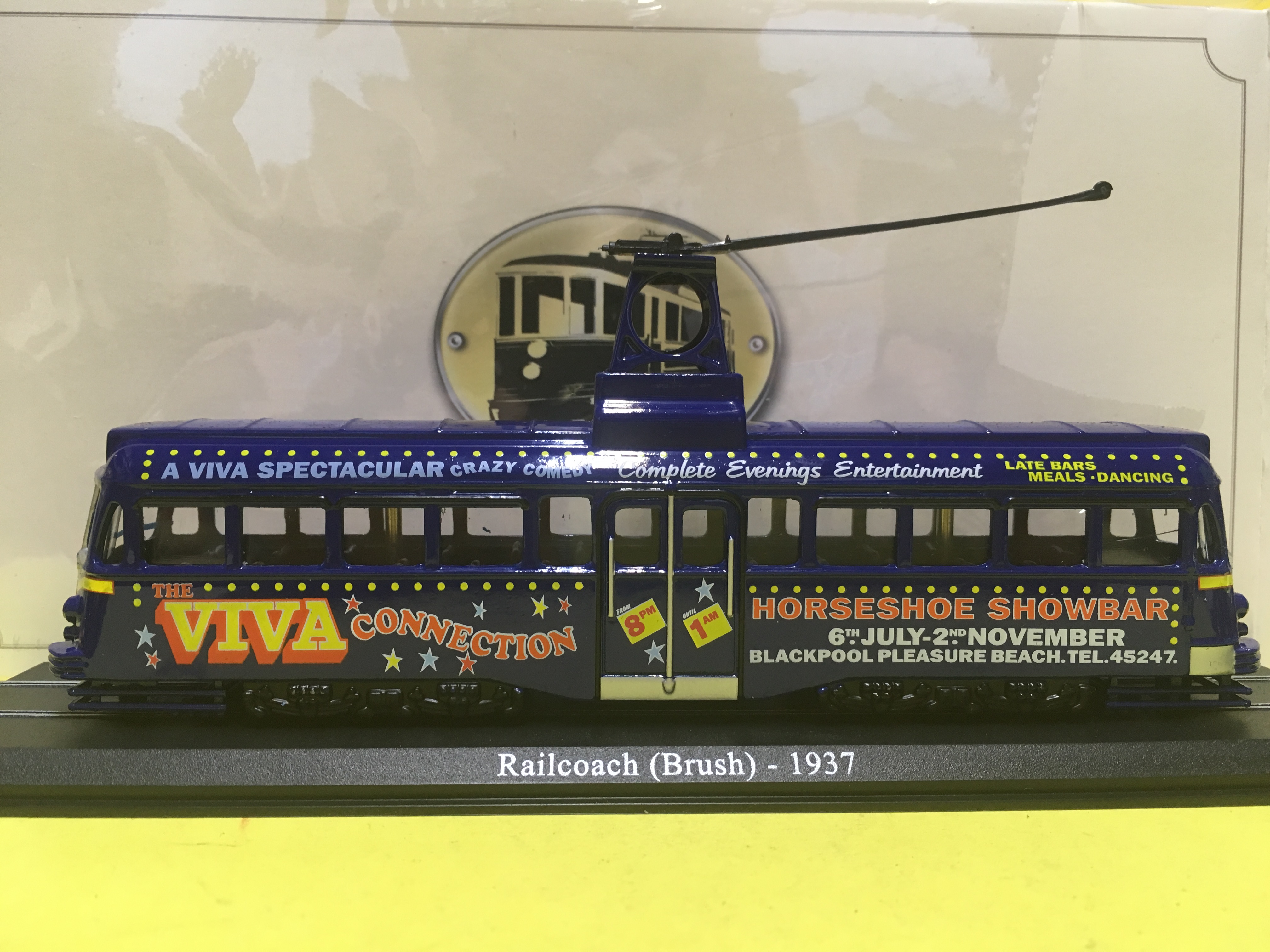 električka Railcoach (Brush) 1937 - Atlas 4648103 - 1:76 (B5-114) - Modelové železnice