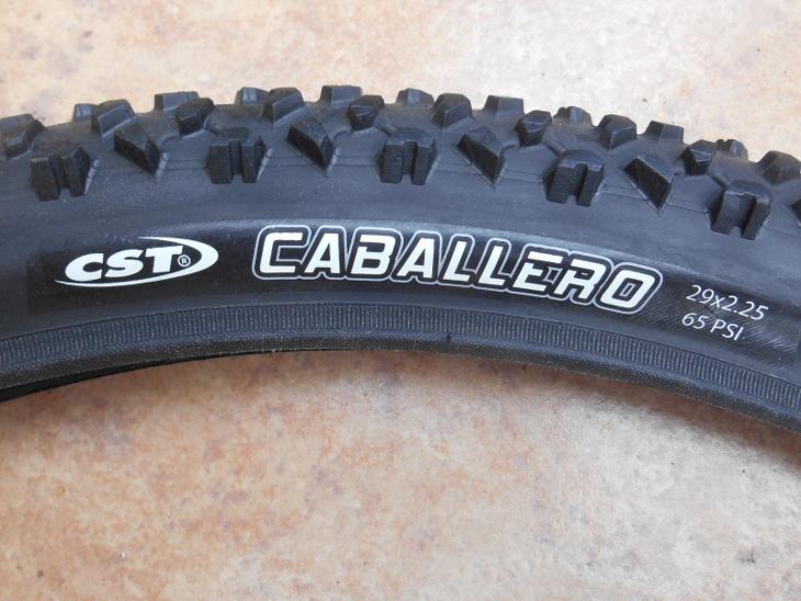 10 x nový plášť - pneu na kolo zn.: CST Caballero 29" x 2,25"