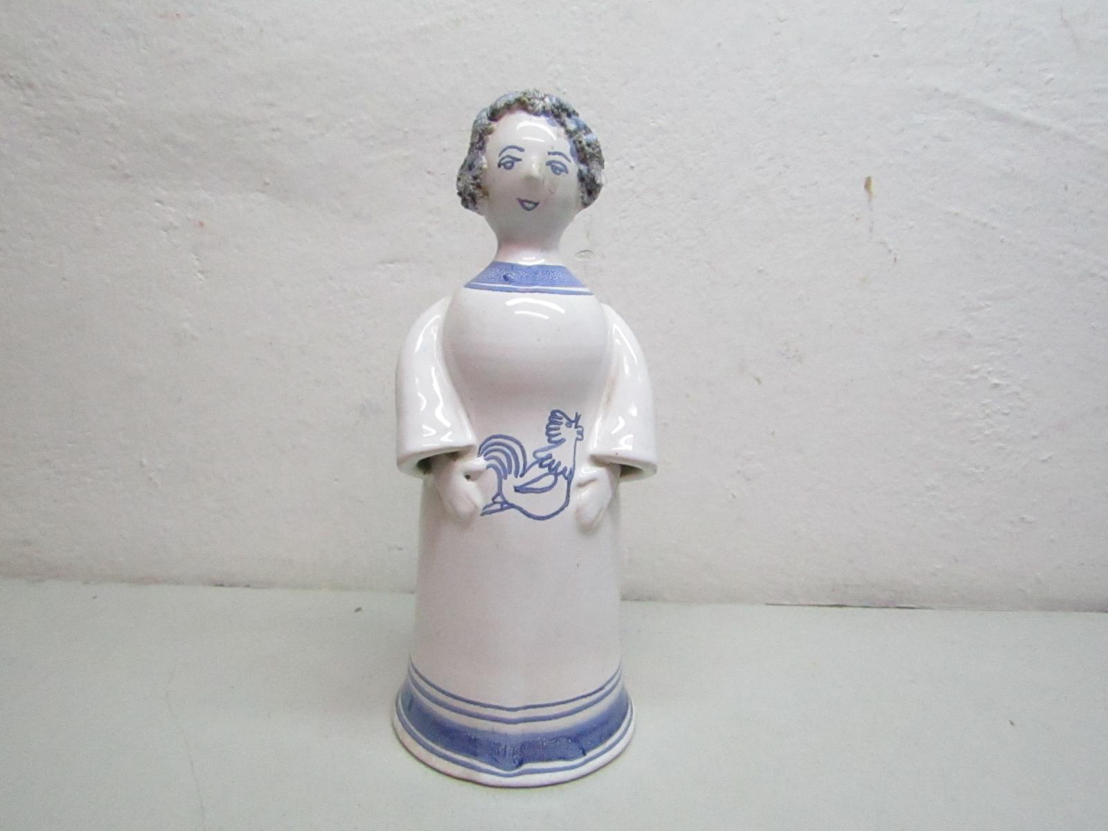 Stará keramická autorská soška ženy  - Starožitnosti