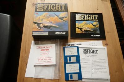***** Dogfight 80 years of aerial warfare (Atari ST) *****