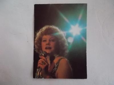 Foto pohlednice Československo zpěvák zpěvačka Eva Pilarová