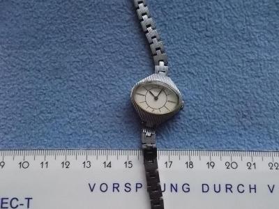 Hodiny dámské náramkové hodinky funkční natahovací Luck stříbrná barva